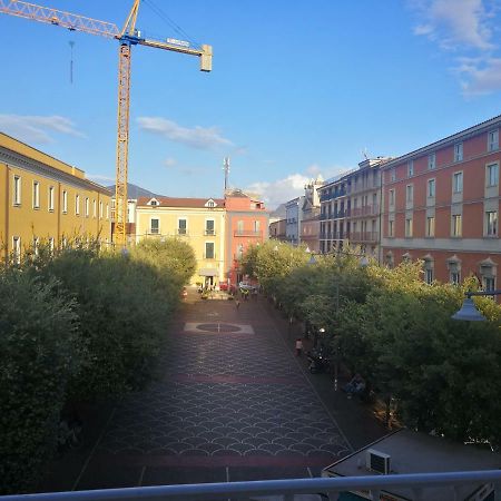 ReggiaHome Apartment Caserta Esterno foto